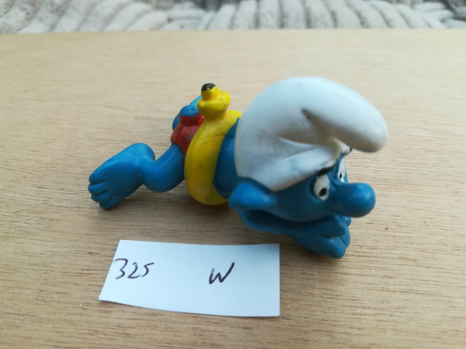 SMURF figurine 325: Swimmer with yellow buoy - W.Germany /Smurf