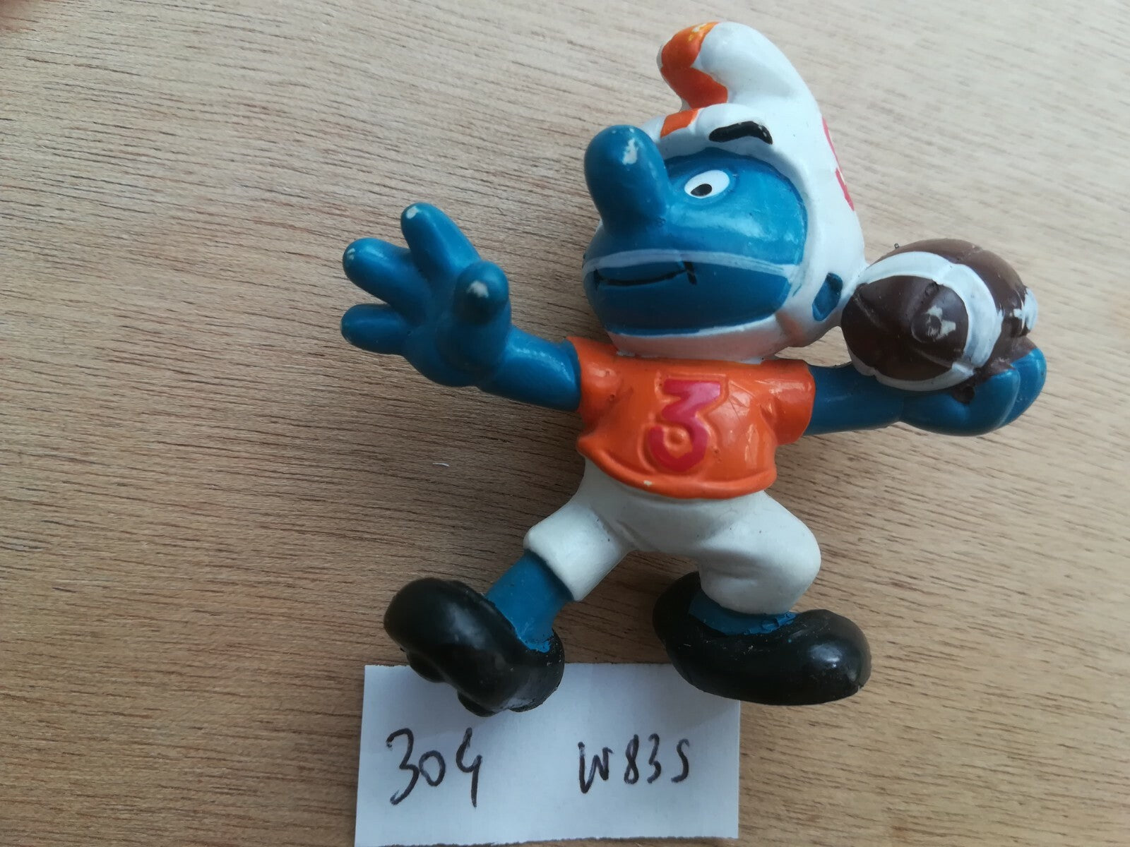 Smurf figurine 304: American Football - West Germany 1983 Schleich /Smurf