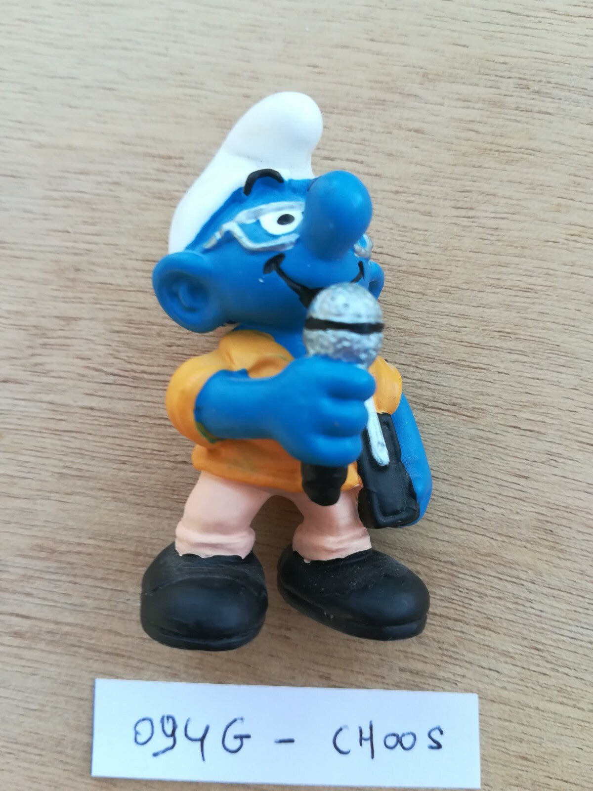 figurine SMURF 094G: Journalist Reporter - China 2000 Schleich-Smurf
