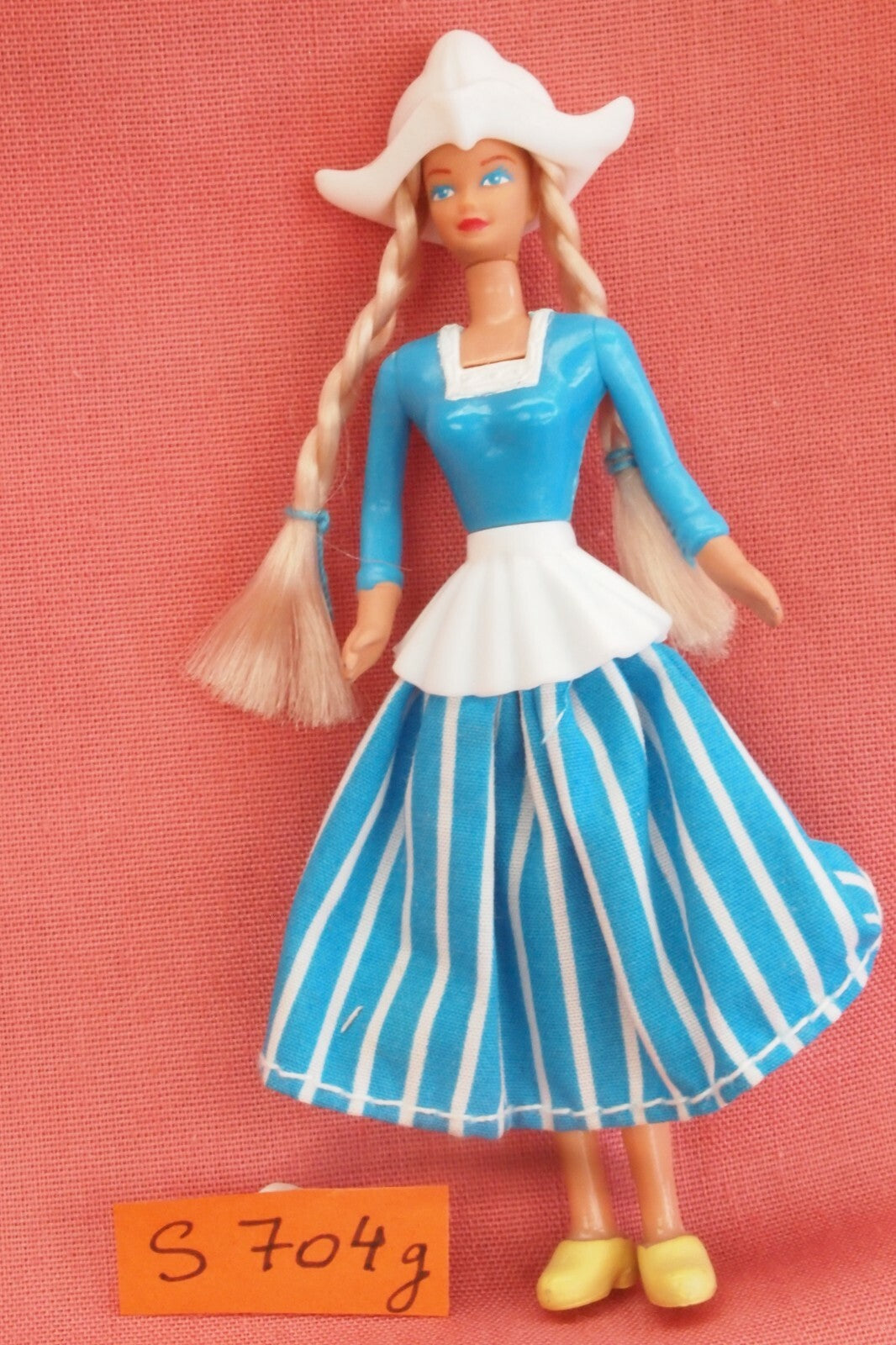 Doll S704: Mini Barbie McDonald USA 10cm Dutch 1995