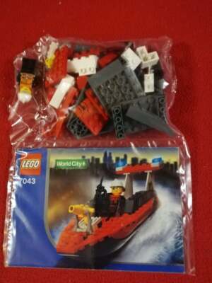 LEGO 7043 WORLD CITY FIREFIGHTER complete with instructions - without box
