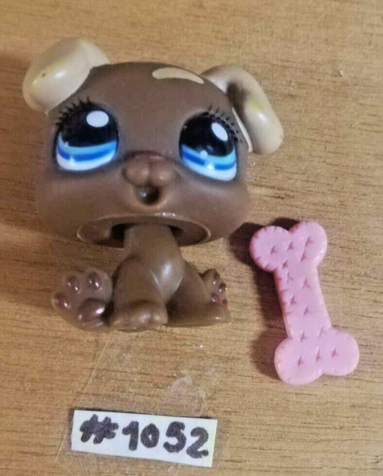 LITTLEST PETSHOP figurine: BABY DOG #1052 (puppy dog ​​w/bone) + bone