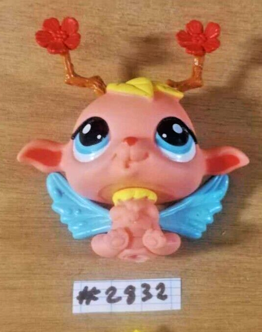 LITTLEST PETSHOP figurine: FAIRY ELF #2832 (larkspur fairy)