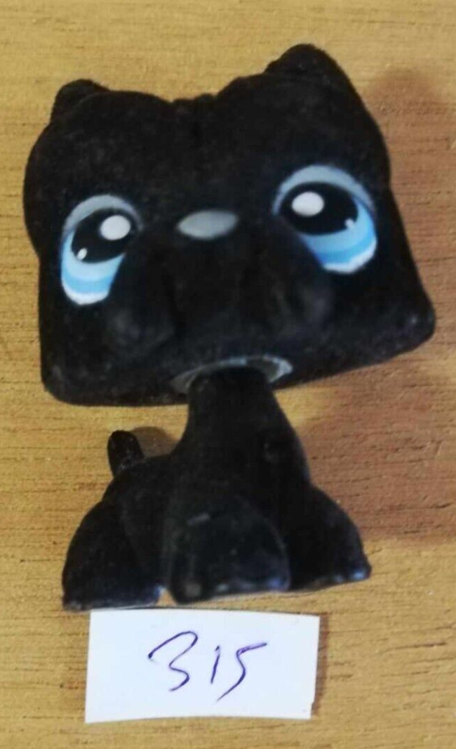 LITTLEST PETSHOP figurine: WESTIE VELVET DOG #315 (black scottie dog)