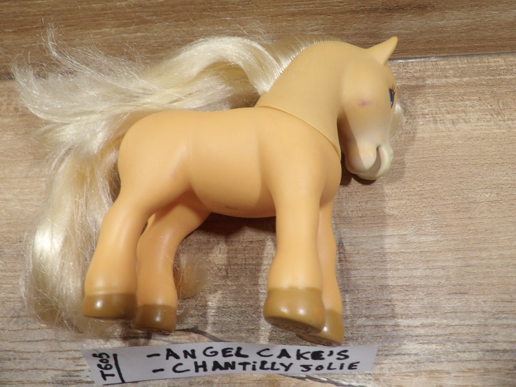 Horse Angel Cake - Strawberry Shortcake No. T605