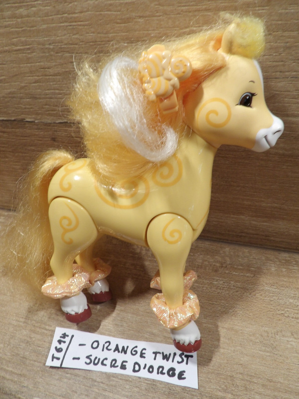 Horse Strawberry Shortcake No. T614 Horse Orange Twist