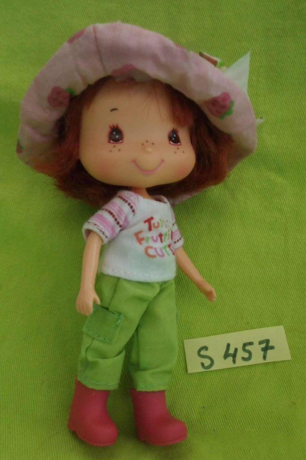 Strawberry Shortcake Doll No. S457 - 14 cm