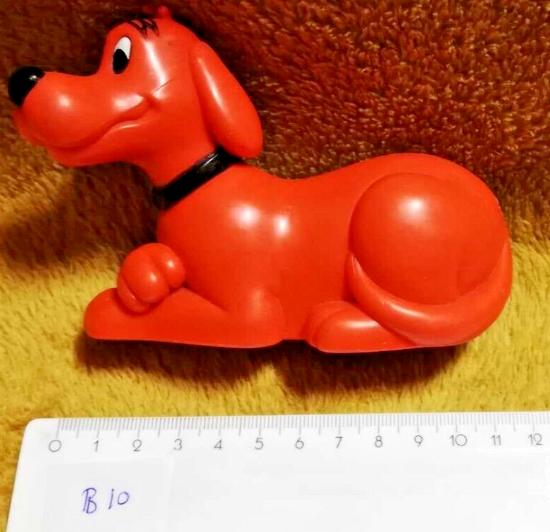 Figure B10: CLIFFORD Big red dog Vintage 2002