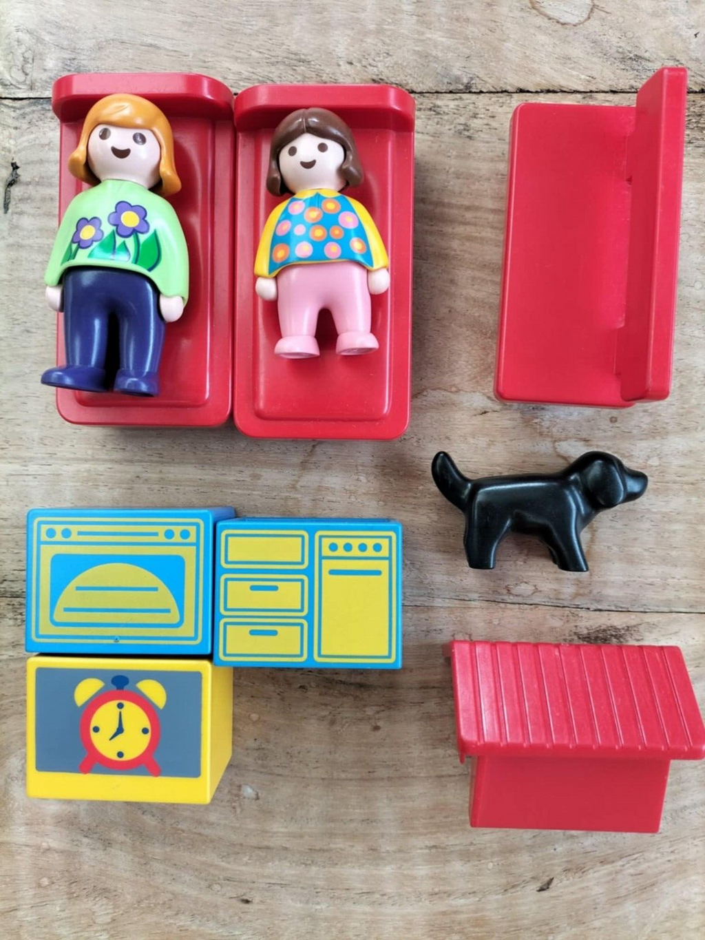 Playmobil 123: Furniture + 2 figures + dog + doghouse