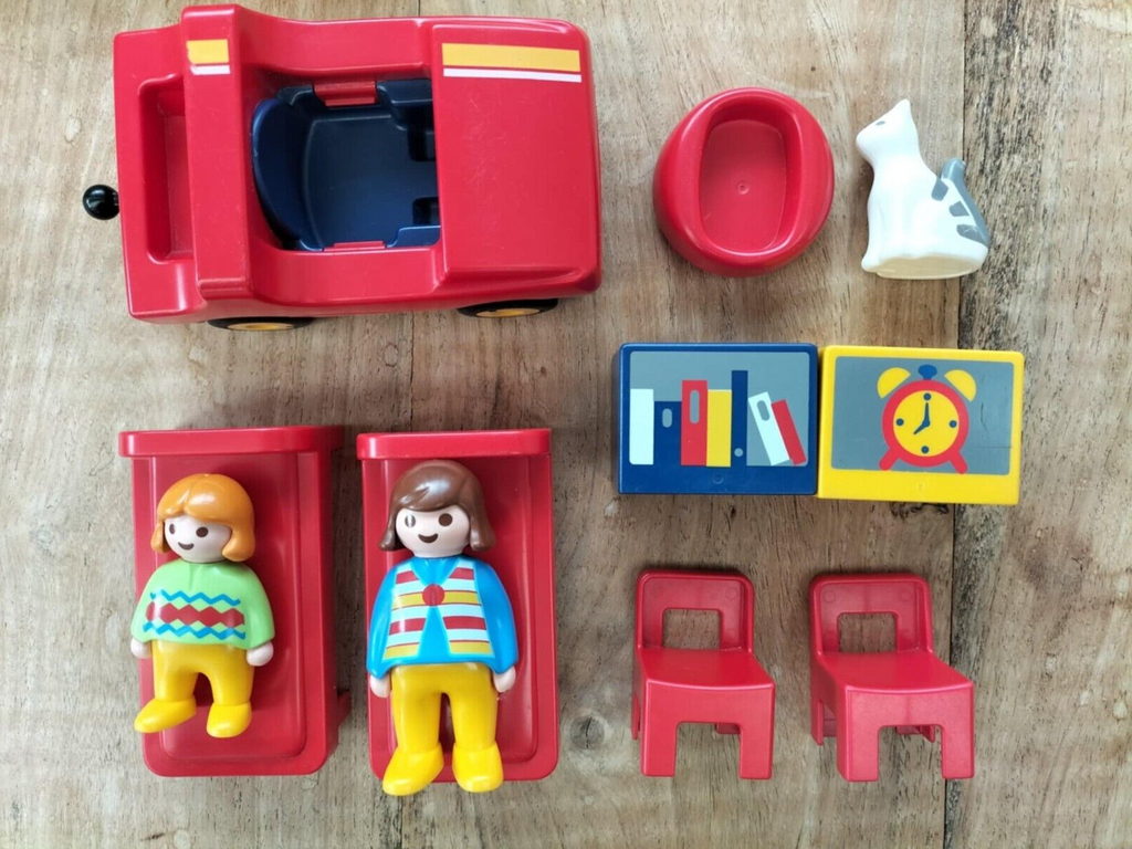 Playmobil 123: Furniture + 2 figures + cat + car