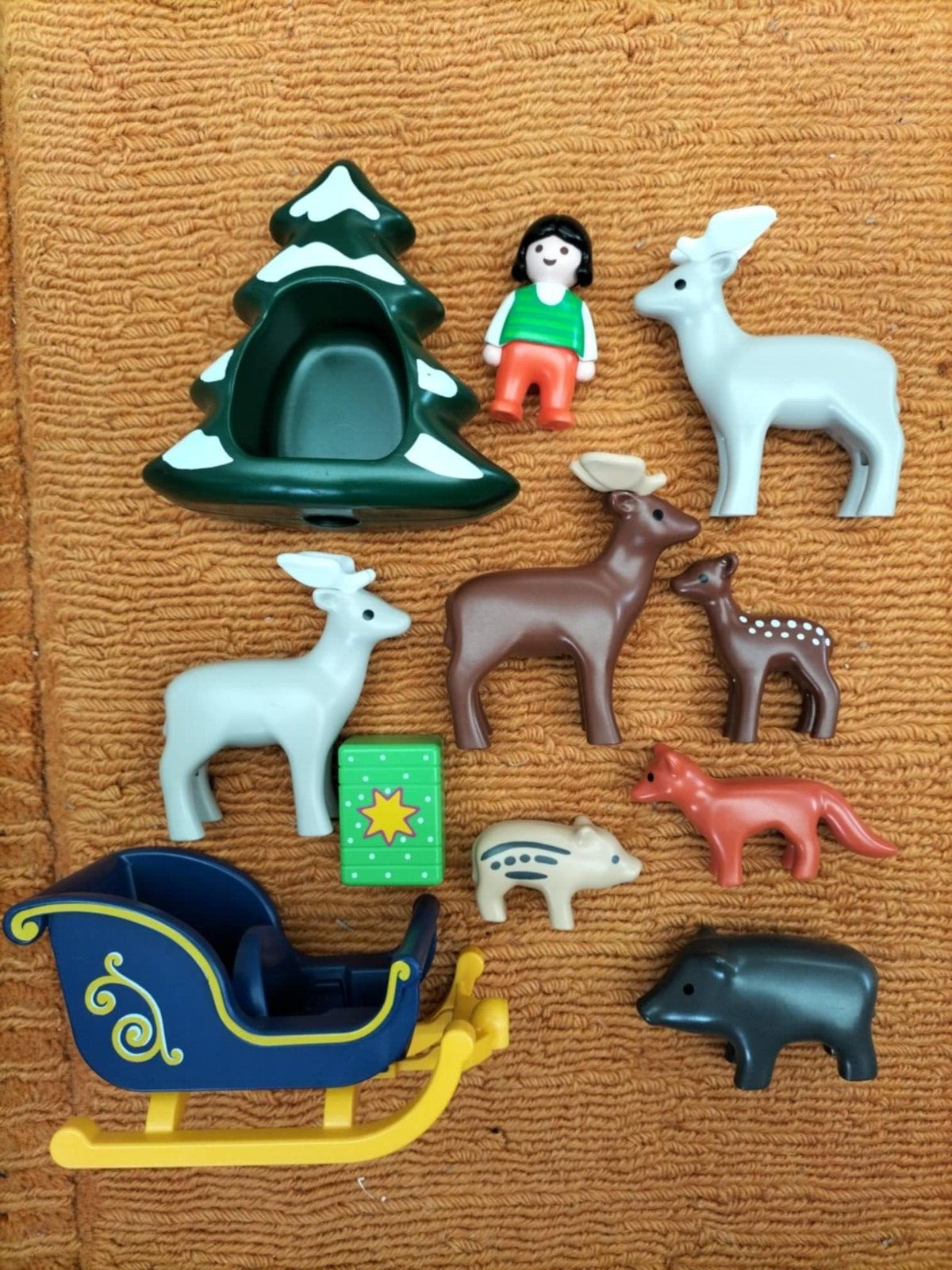 Playmobil 123: Christmas Sleigh + Girl + Christmas Tree + Animals