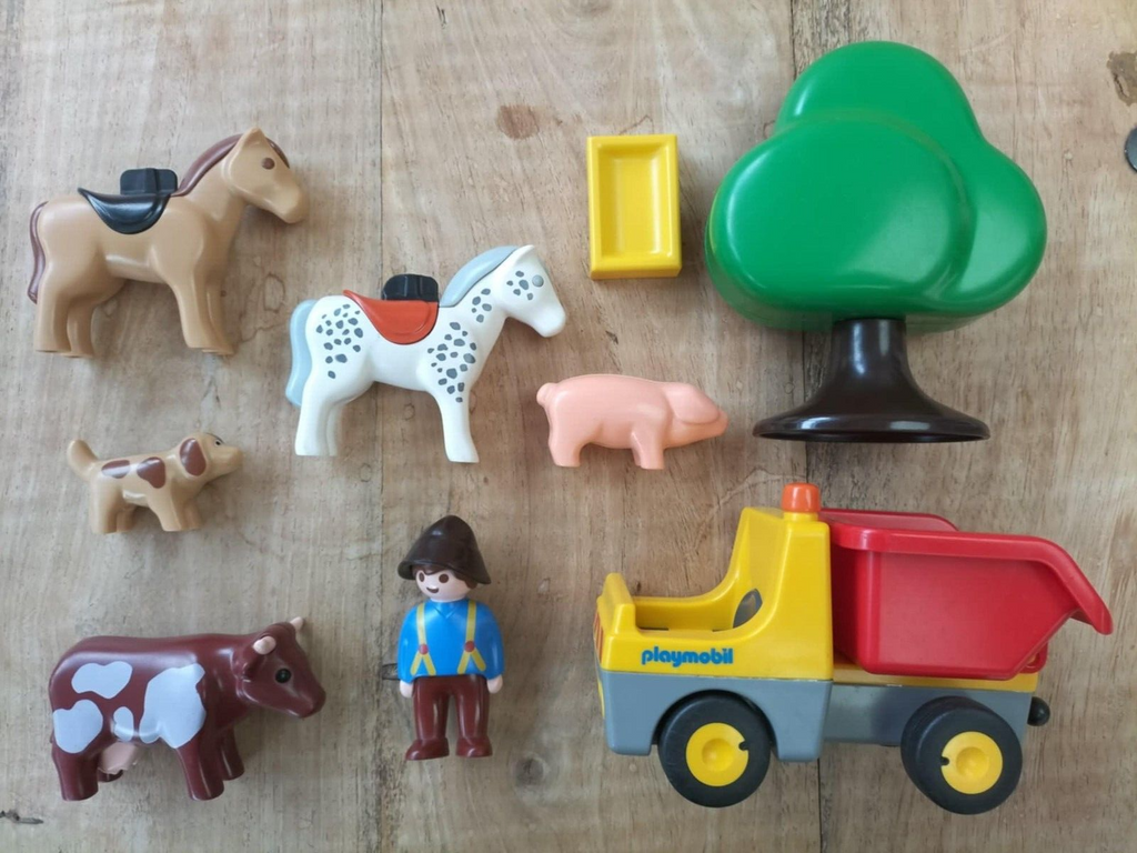 Playmobil 123: Set of 5 farm animals + farmer + tree + dump truck
