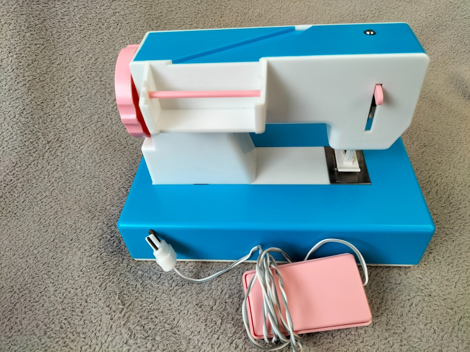 Rare vintage Tina Butterfly sewing machine from Yugoslavia, in box.
