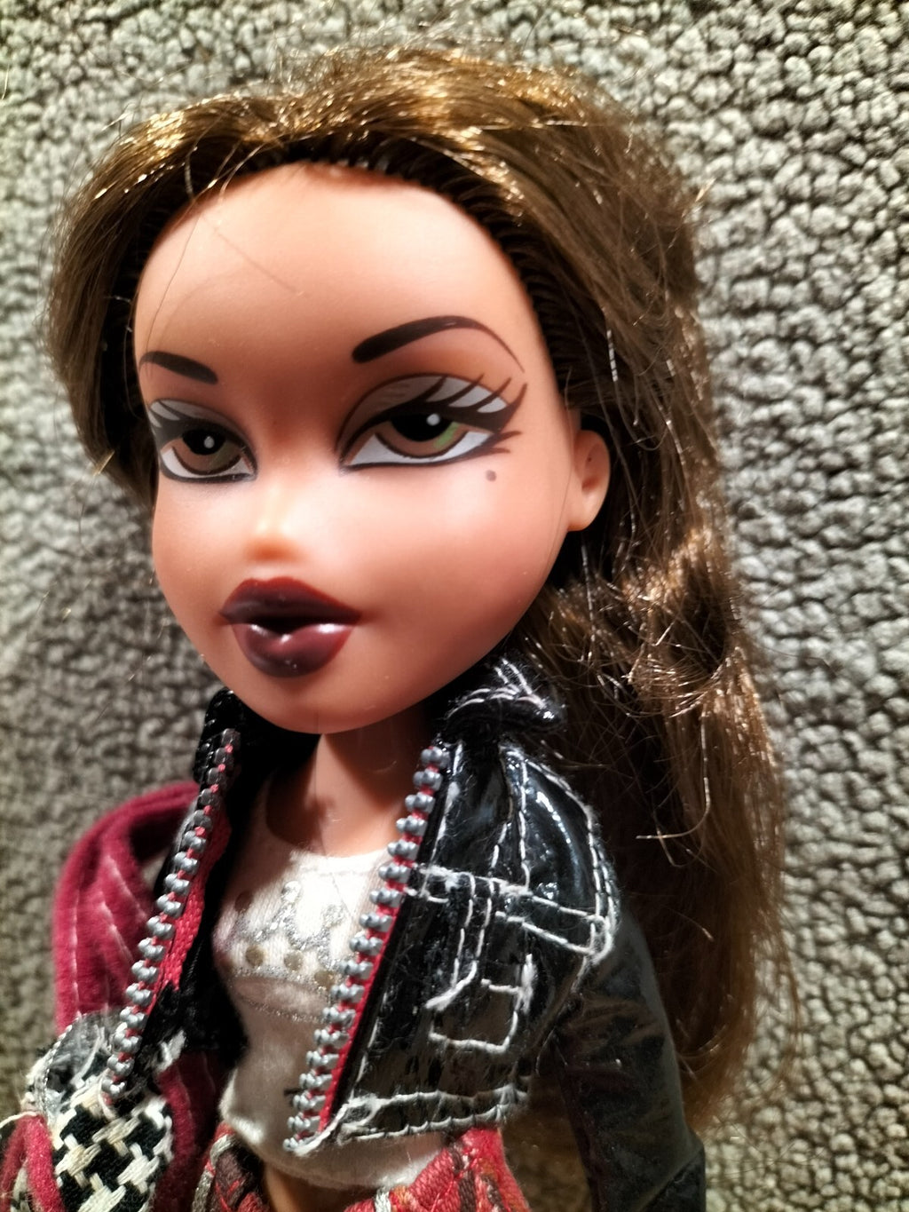 BRATZ Doll No. T701: Yasmine - 25cm