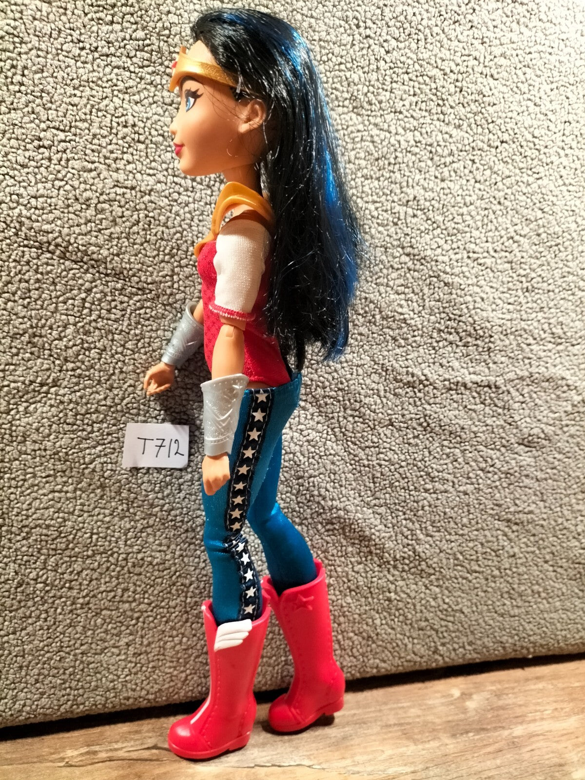 Doll No. T712: Wonder Woman - DC Comics - 30cm