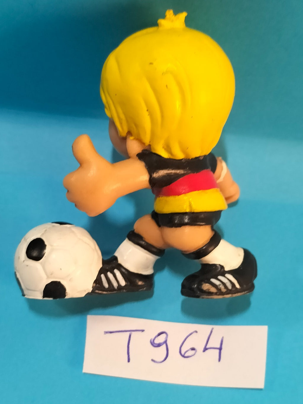 Figurine T964: 5 cm football mascot Bully 1982 DFB Germany National team FIFA