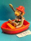 Figurine T975: Monkey Popi in boat 6cm Oxenbury Bayard 1985 pippo/boat