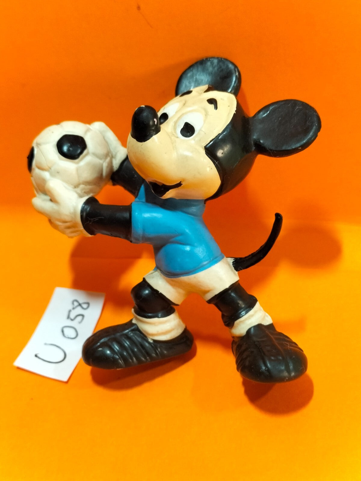Figurine U058: Mickey Mouse Footballer 5cm Bully W.Germany Disney soccer