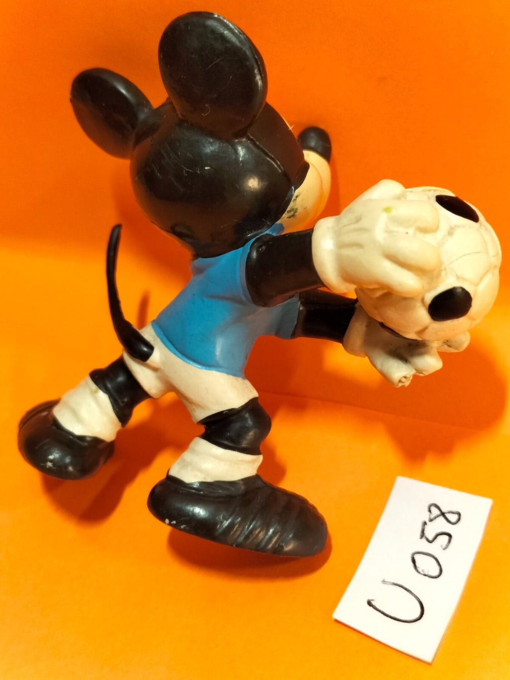 Figurine U058: Mickey Mouse Footballer 5cm Bully W.Germany Disney soccer