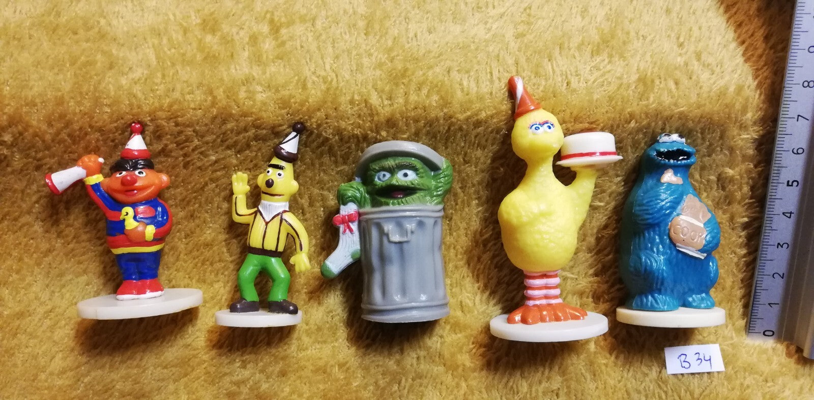 Lot B34 : 5 Figurines RUE SESAME street - Henson birthday anniversaire Hong-Kong