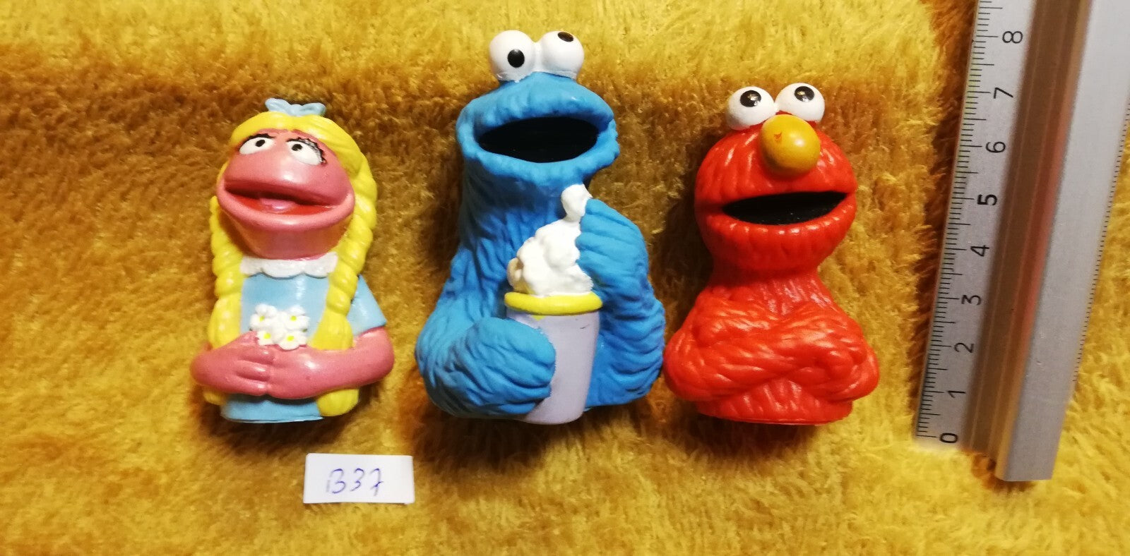 Lot B37 : 3 Figurines bustes mous RUE SESAME street - Henson