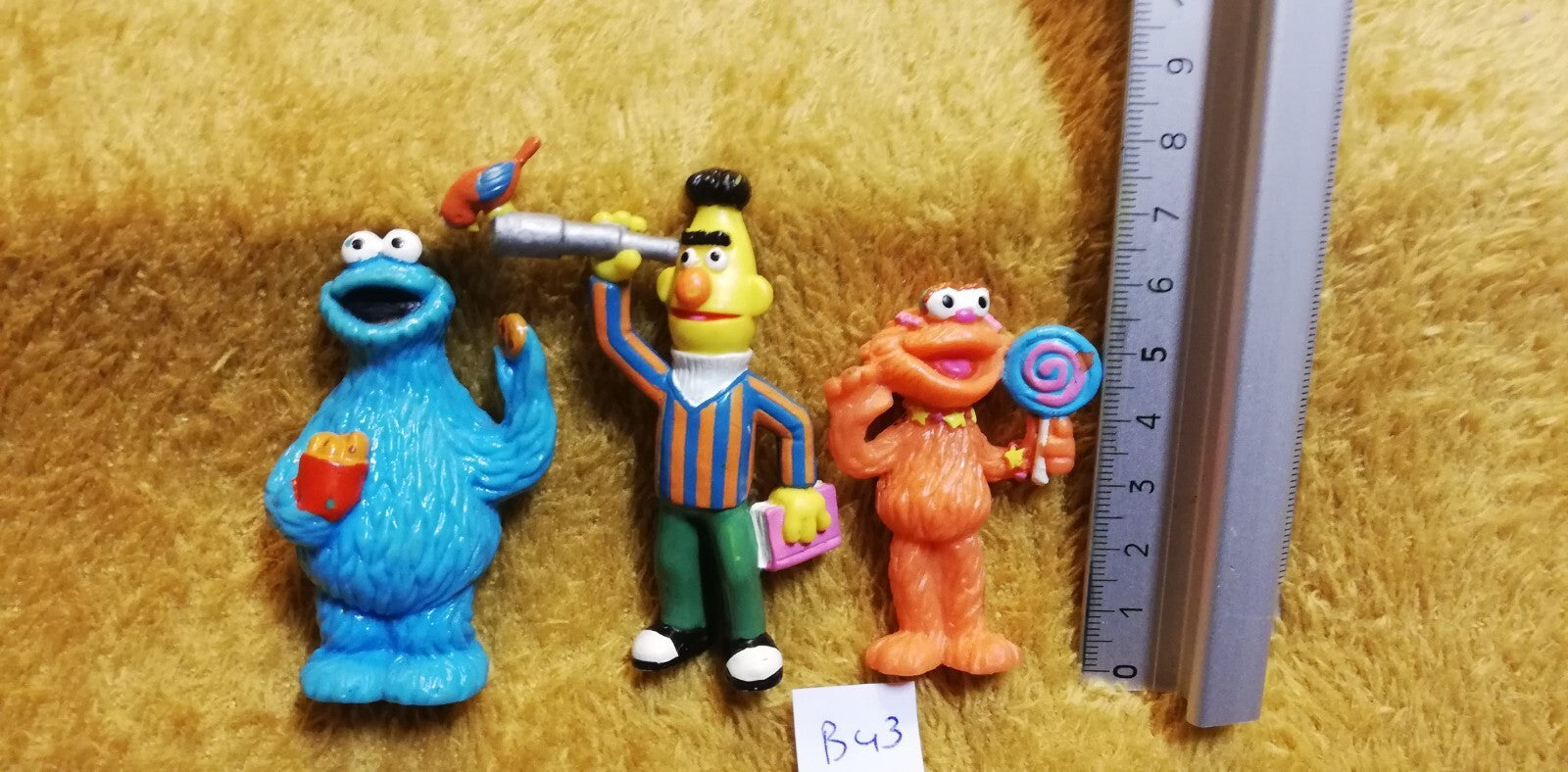 Lot B43 : 3 Figurines RUE SESAME street Touristes Henson