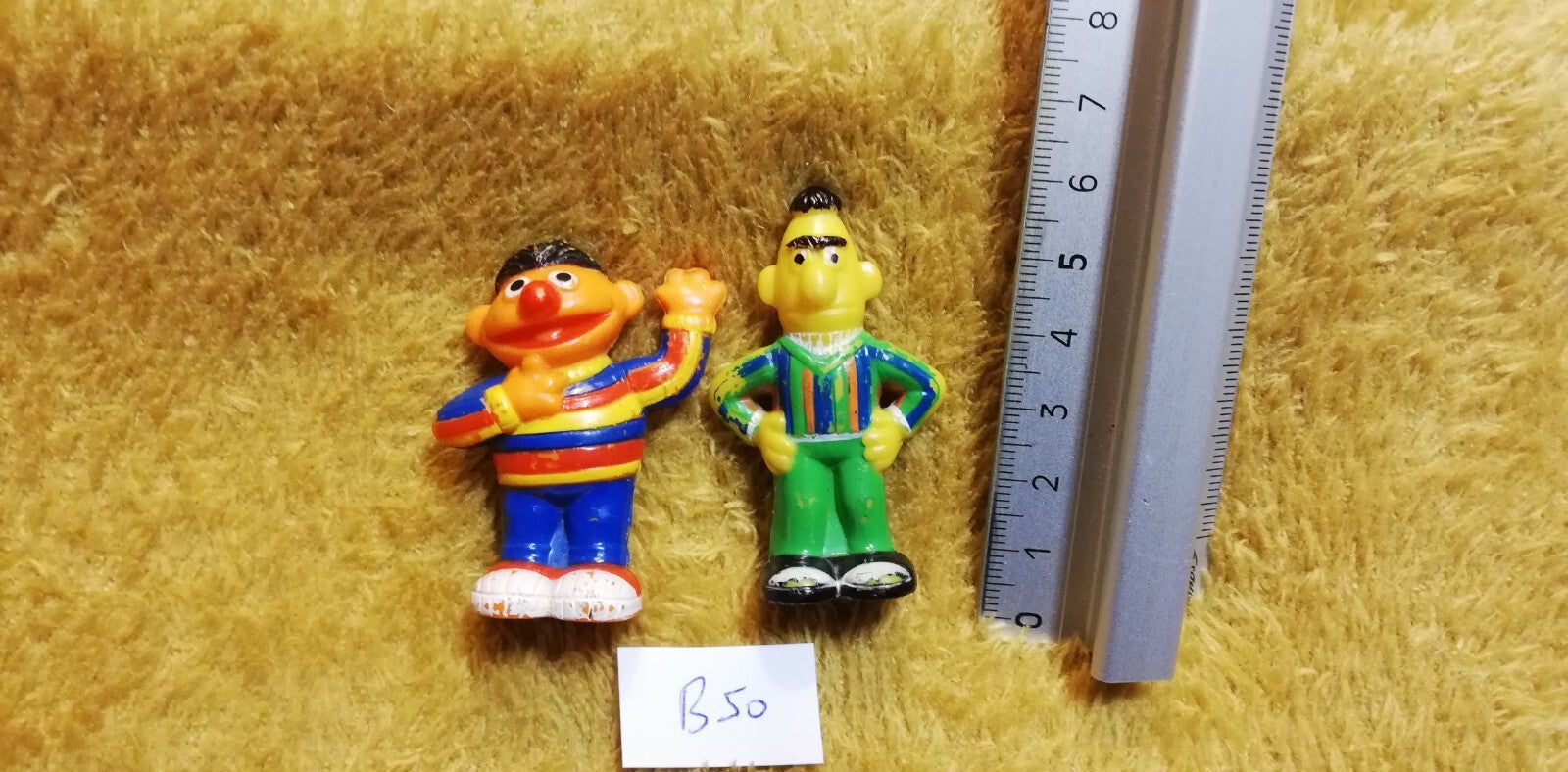 Lot B50 : 2 Figurines RUE SESAME street CBS Henson Bert/Ernie