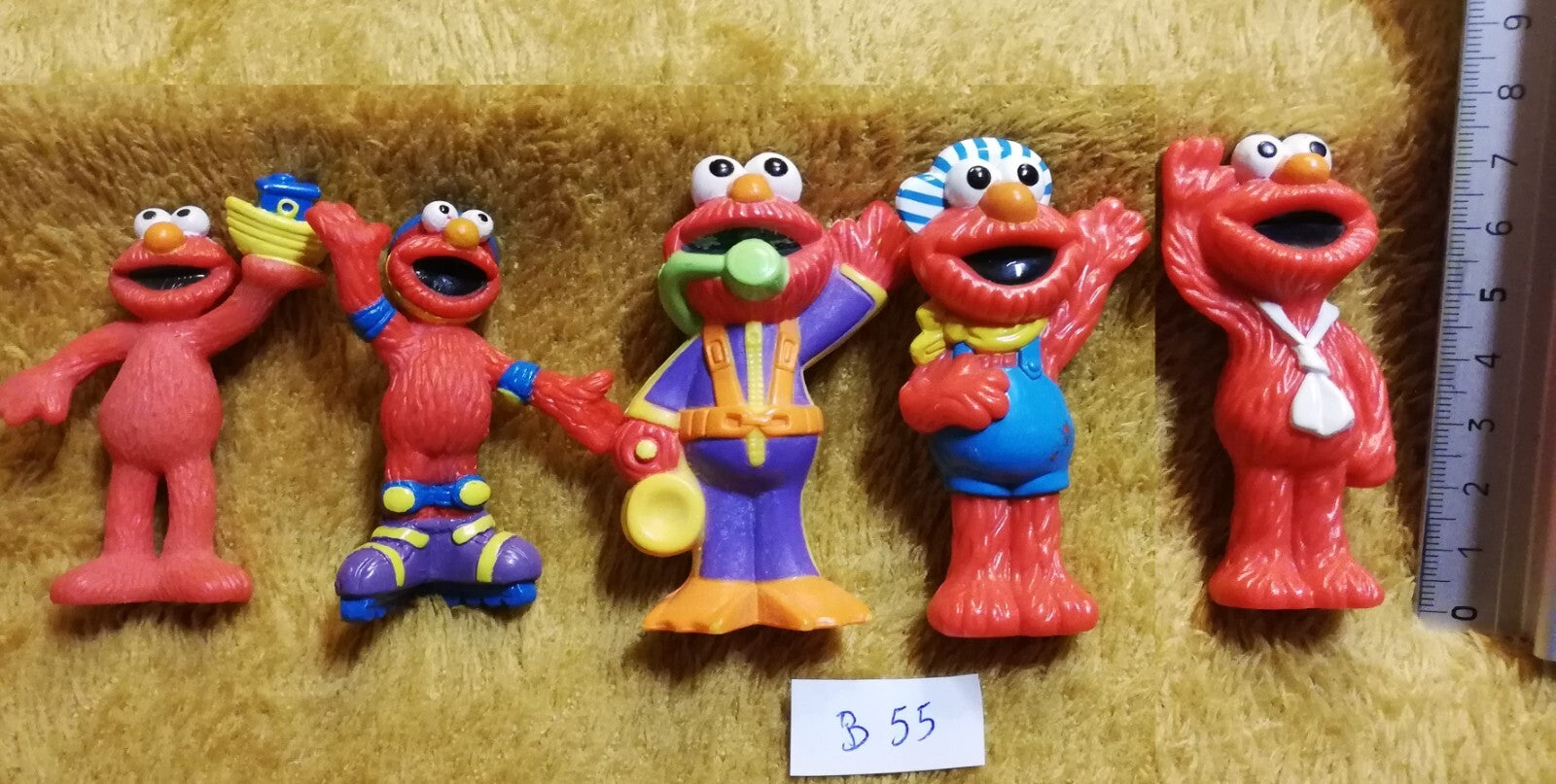 Lot B55 : 5 Figurines ELMO RUE SESAME street Henson