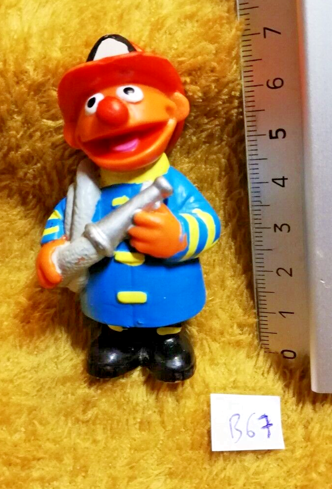 Figurine B67: Ernie Firefighter SESAME STREET Henson Applause Fireman
