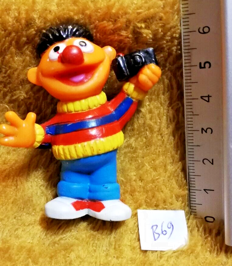 Figure B69: Ernie SESAME STREET Henson JHP camera