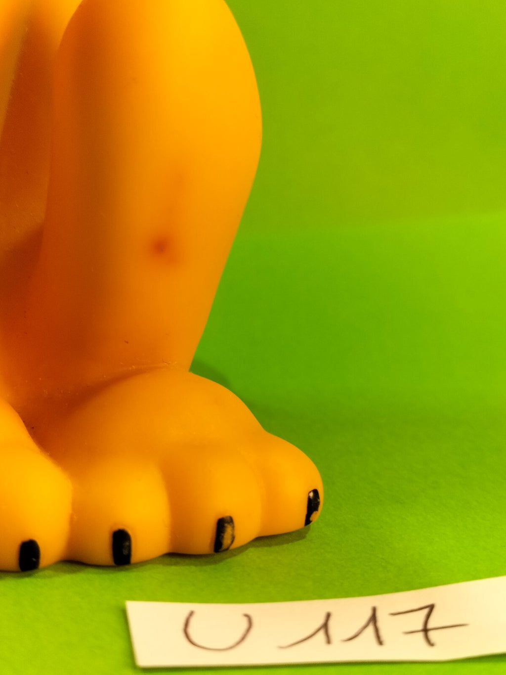 Figurine U117: Squeaky Pluto, Mickey Mouse's Dog, Disney, 14cm