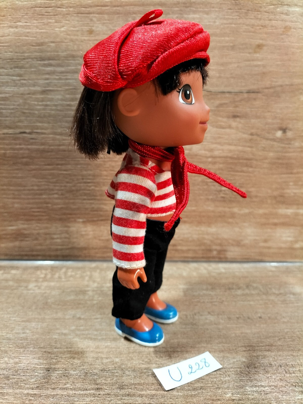 Figurine U228: Dora the Explorer Doll