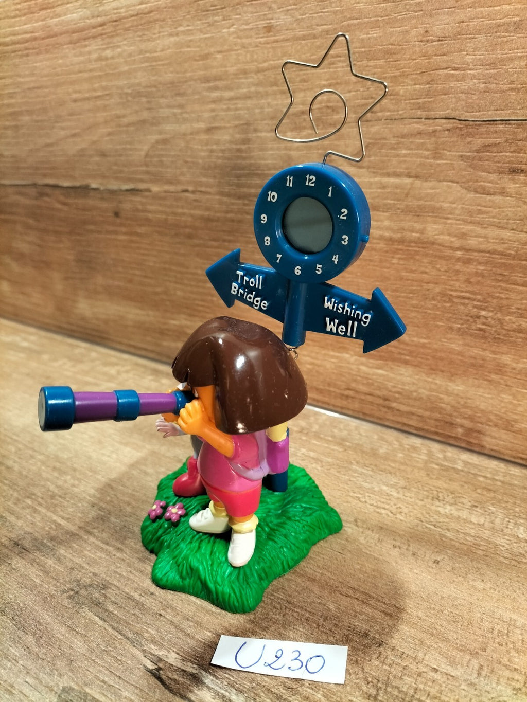 Figurine U230: Dora the Explorer &amp; Boots photo or memo holder clock