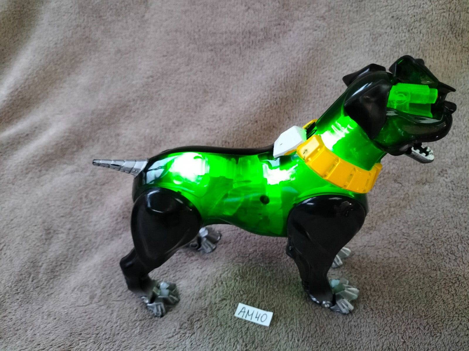 Action-Man AM40: Toxic Dog K900 ATOM Mecha bionic cyber dog Hasbro 2006
