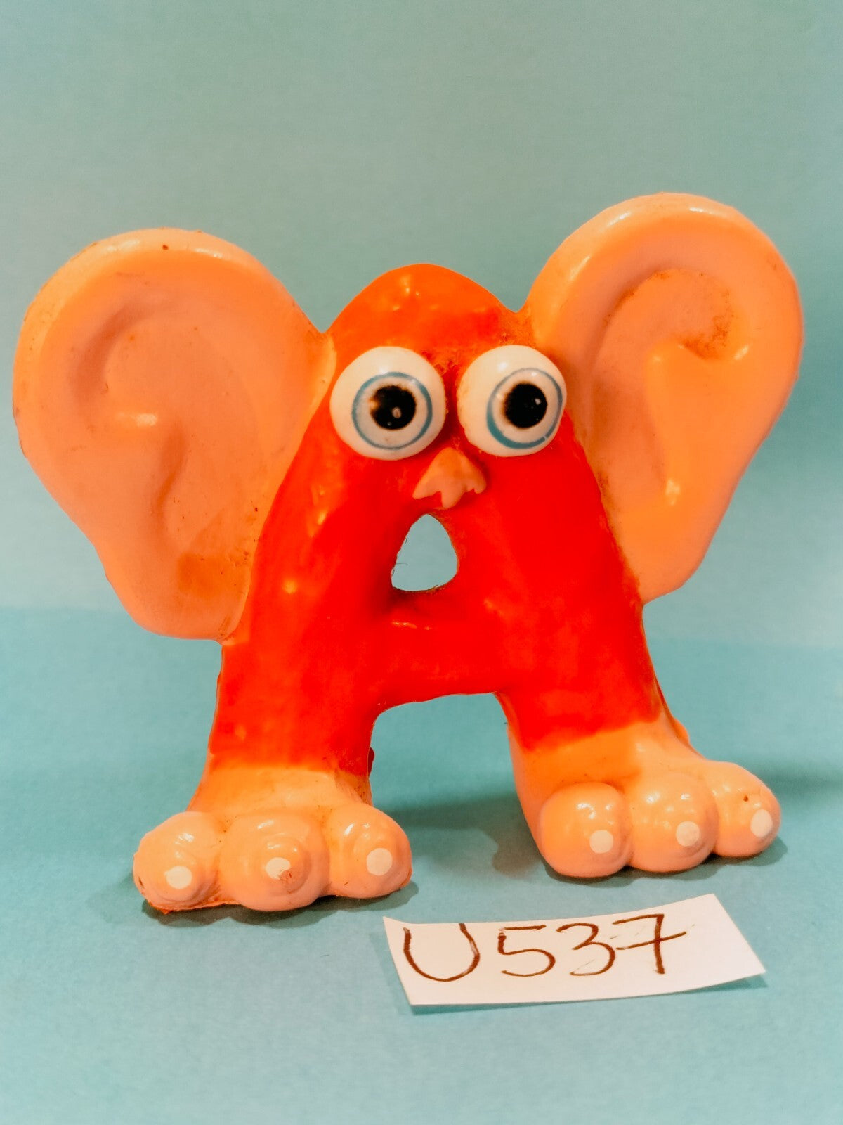 Figurine U537: Lloyd Gilbert Alpha Critters 5cm Alphabet 1987 Letter A