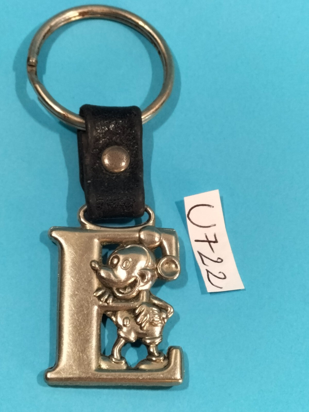 Figurine U722: Mickey Mouse Letter E Metal Keychain - 9cm Disney keychain
