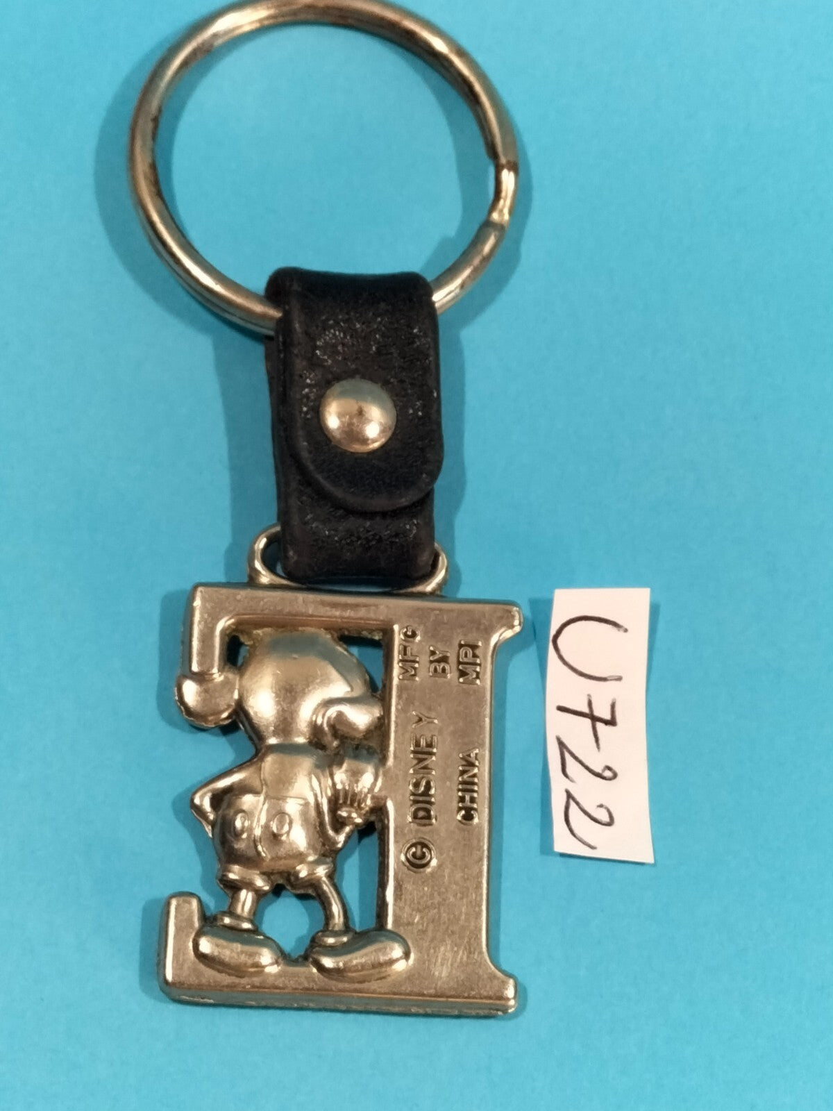Figurine U722: Mickey Mouse Letter E Metal Keychain - 9cm Disney keychain