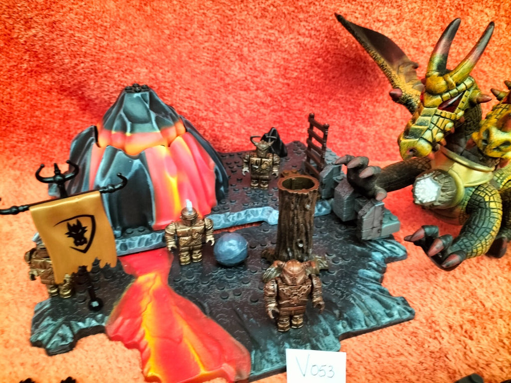 Lot V053: Volcano &amp; Dragon Fire Mountain 9882 Mega Bloks, almost complete, rare