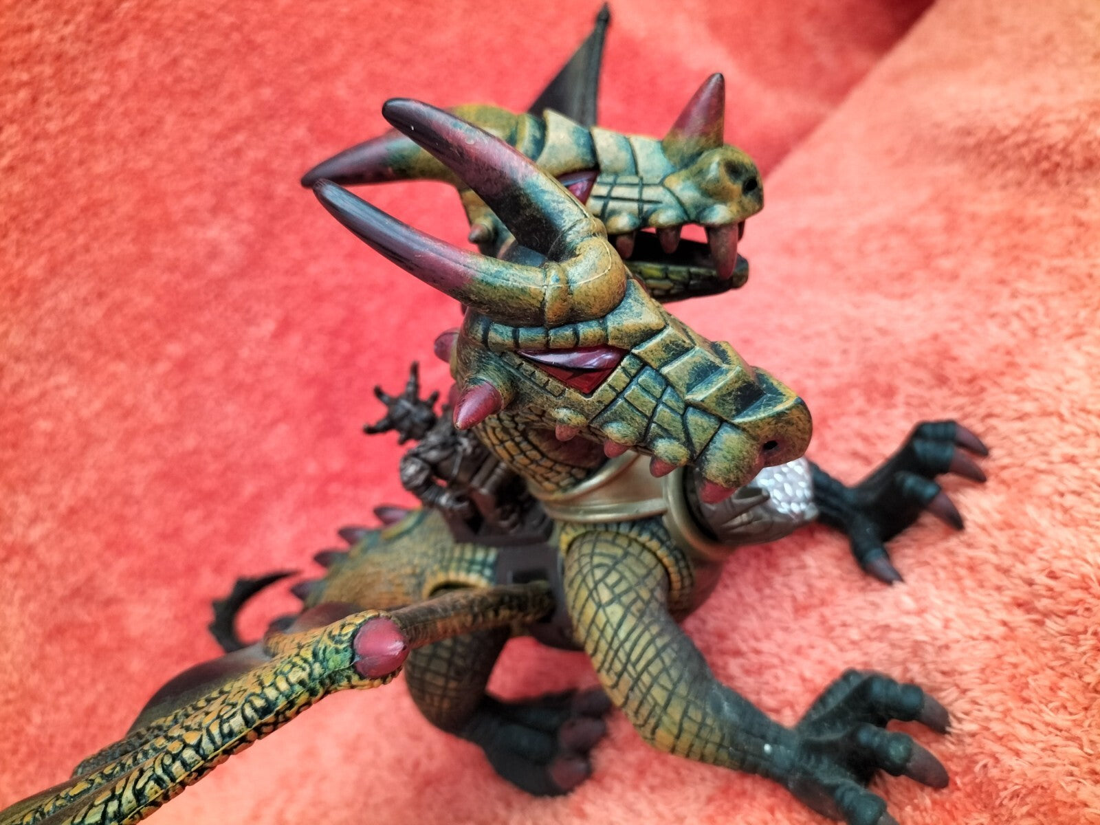 Lot V053: Volcano &amp; Dragon Fire Mountain 9882 Mega Bloks, almost complete, rare