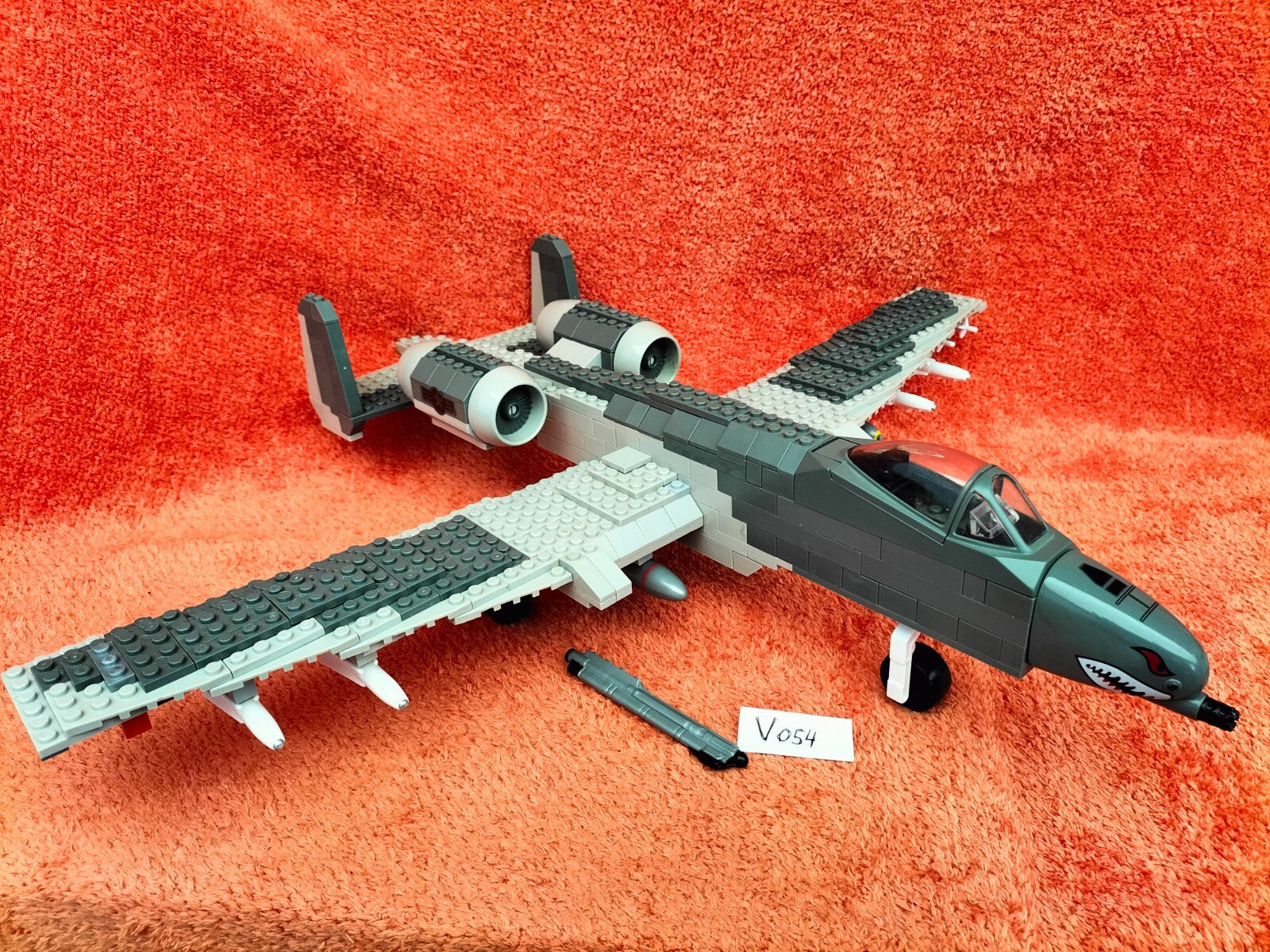 Lot V054: Mega Bloks 3707 Air Force Warthog airplane (rare)