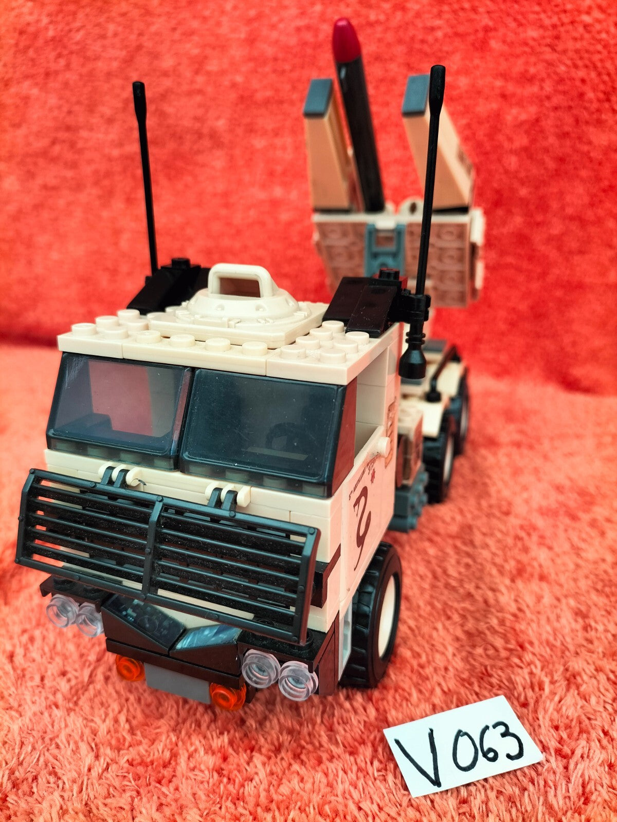 Lot V063: Mega Bloks Pro Builder Missile Launcher War Truck 3731 (rare)