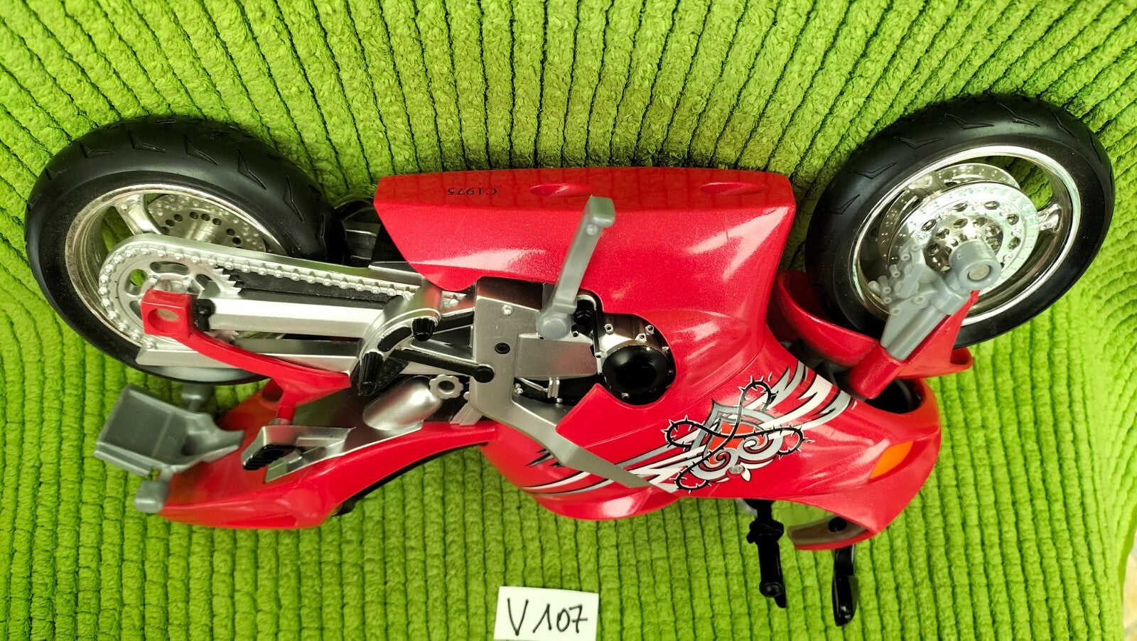 Lot V107: Flavas Mattel red motorcycle