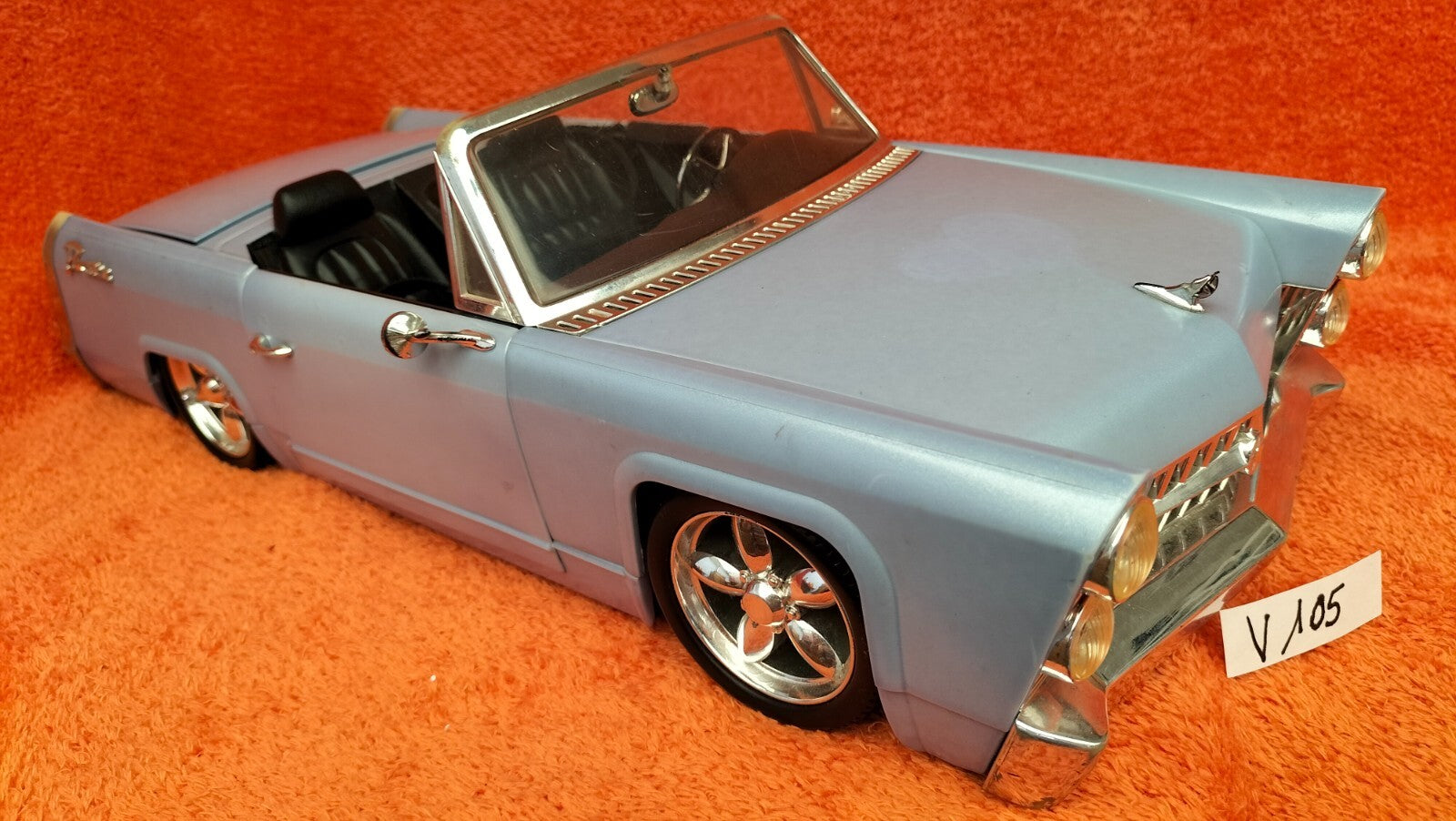 Lot V105: 2002 Bratz Cadillac Convertible Car with FM Radio 45x20cm