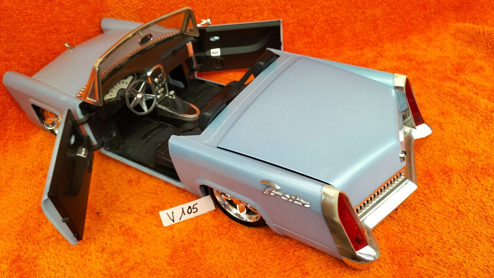 Lot V105: 2002 Bratz Cadillac Convertible Car with FM Radio 45x20cm