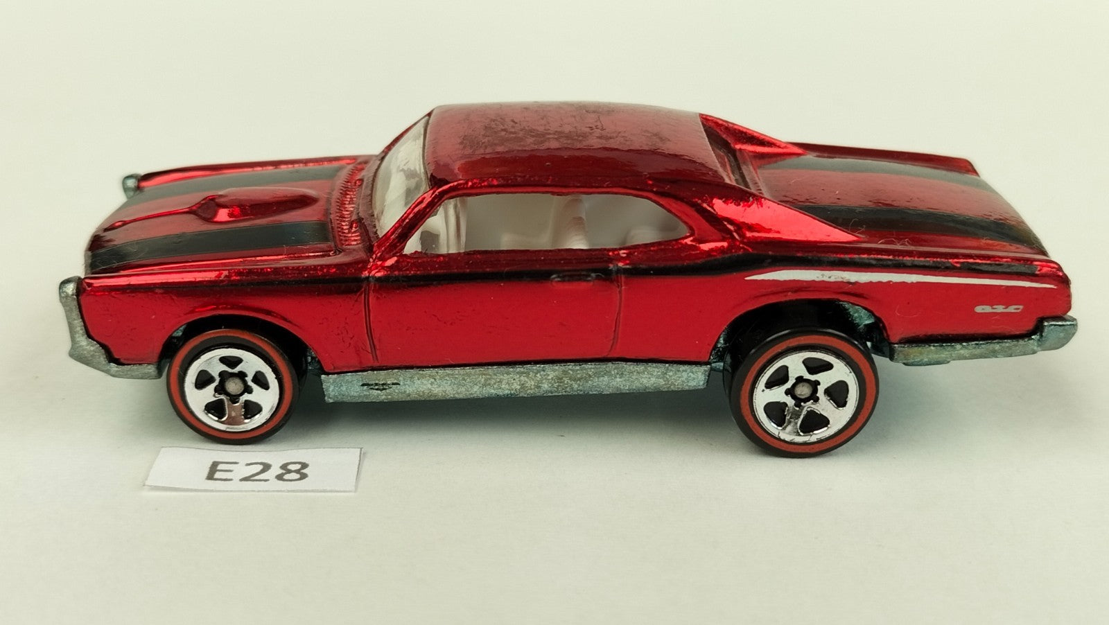 Car E28 Hot Wheels Classics '67 PONTIAC GTO red lines rare