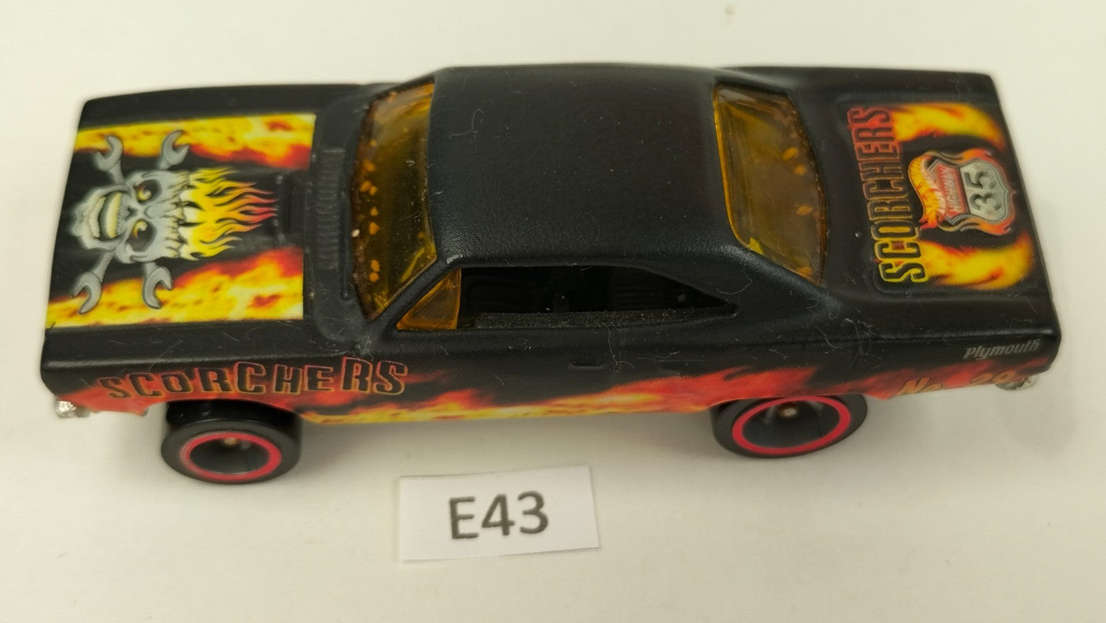 Car E43 Hot Wheels '70 Plymouth Roadrunner HIGHWAY 35 WORLD RACE Scorchers