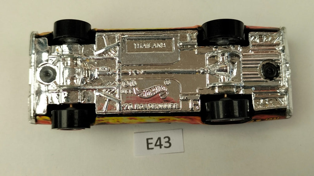 Car E43 Hot Wheels '70 Plymouth Roadrunner HIGHWAY 35 WORLD RACE Scorchers