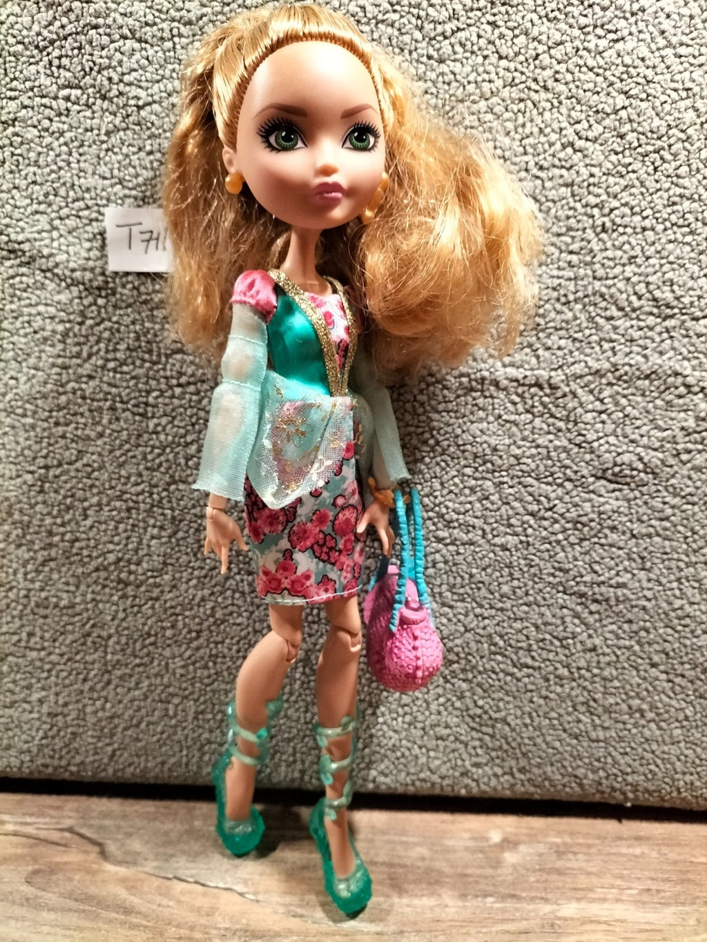 EVER AFTER HIGH Doll N°T711: Mattel Ashlynn Ella