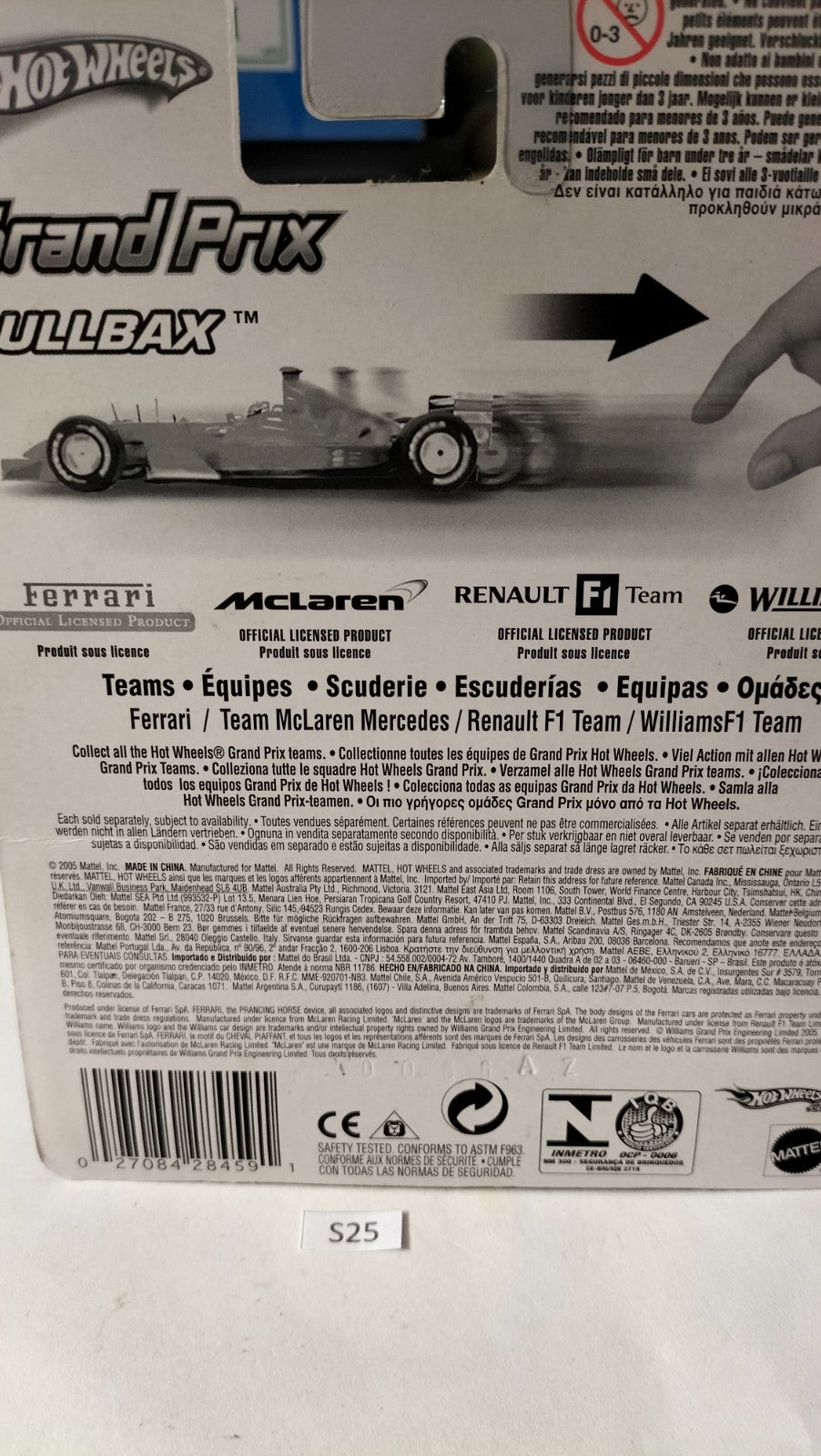 Hot Wheels S25 Grand Prix F1 Formula 1 Renault 2005 car, new in blister pack