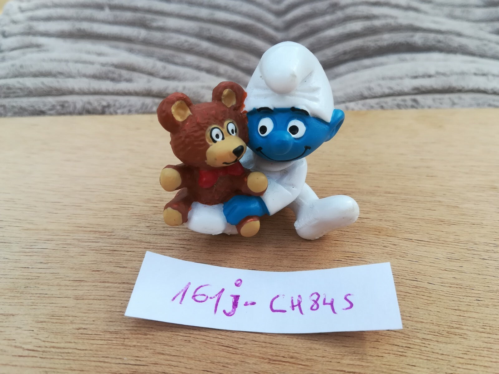 SMURF figurine 161J: baby + teddy-bear teddy bear -China 1984 Schleich